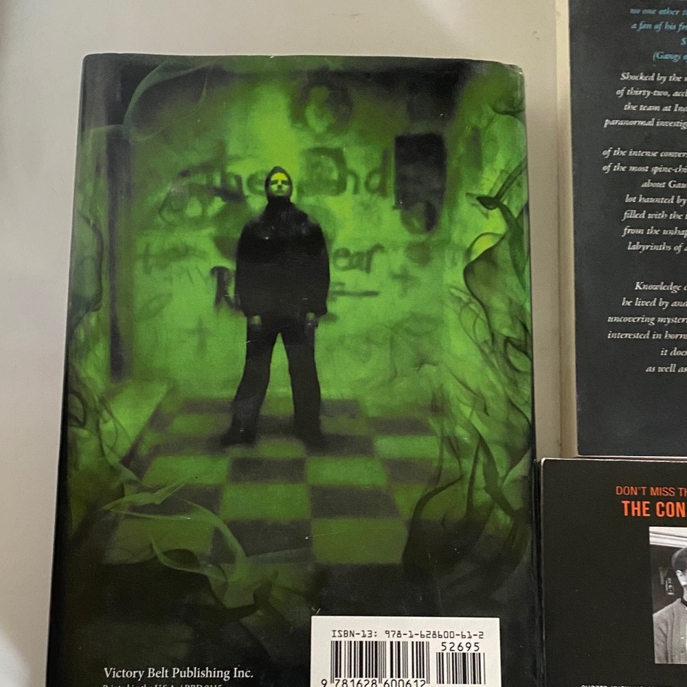 Paranormal Book Collection - Picture 3 of 7